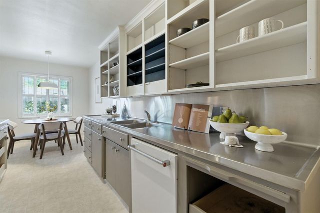 1030 Elmwood Ave, Stockton, CA 95204