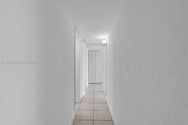 9001 SW 77th Ave C805, Miami, FL 33156