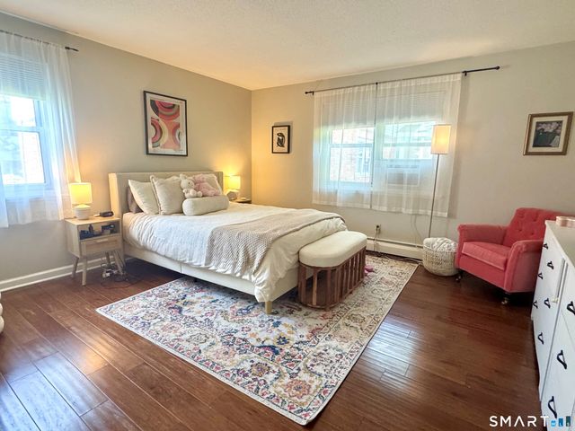 502 Oak Avenue 17, Cheshire, CT 06410