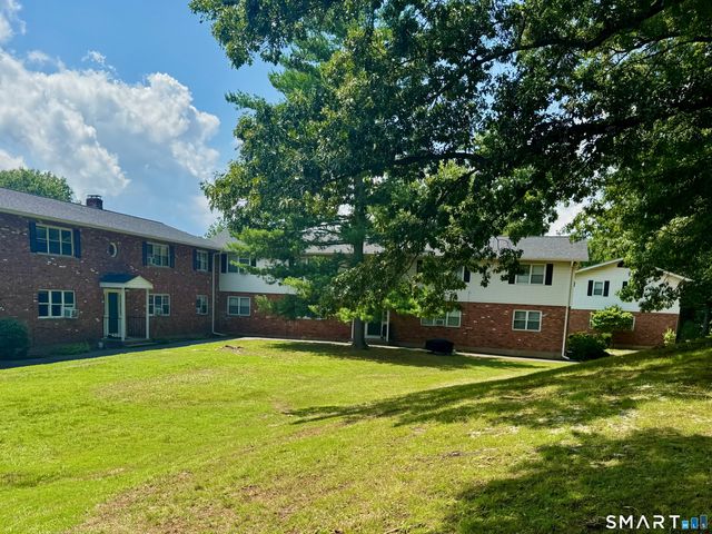 502 Oak Avenue 17, Cheshire, CT 06410
