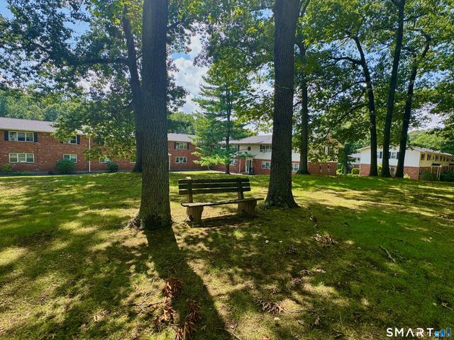 502 Oak Avenue 17, Cheshire, CT 06410
