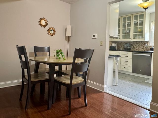 502 Oak Avenue 17, Cheshire, CT 06410