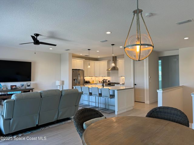 223 6th Avenue, Indialantic, FL 32903