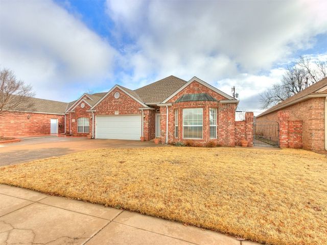 1207 Regency Court, Kingfisher, OK 73750