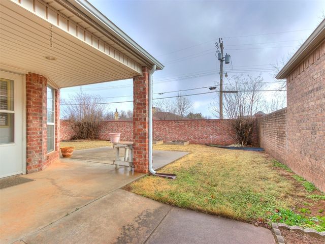 1207 Regency Court, Kingfisher, OK 73750