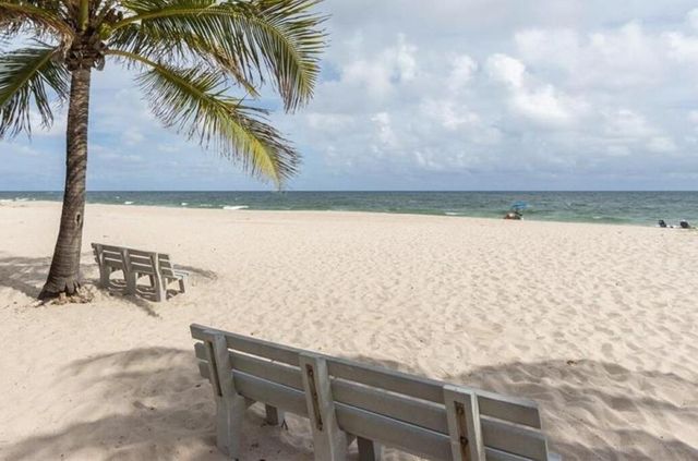 2020 Terra Mar Drive 205, Pompano Beach, FL 33062