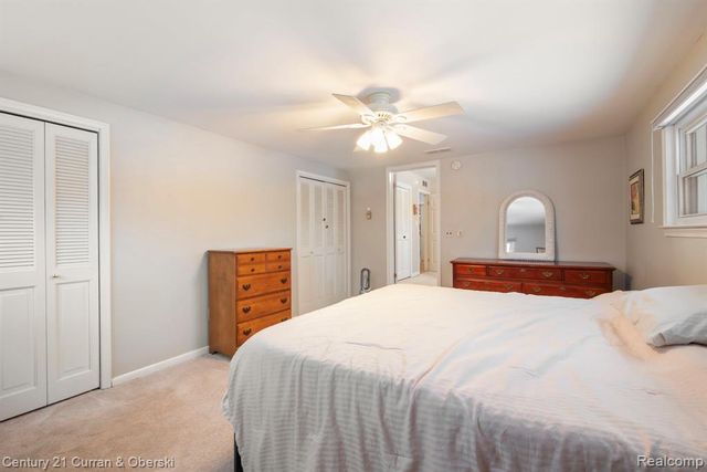 33870 Cotswold Street, Farmington, MI 48335