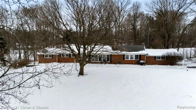 33870 Cotswold Street, Farmington, MI 48335