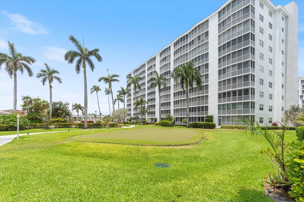 Image 31 of property listing at 3300 S Ocean Boulevard 720-C, Highland Beach, FL 33487