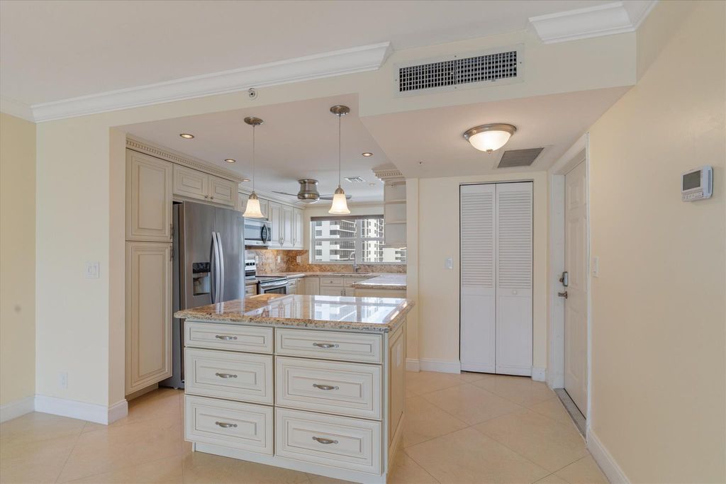 Image 7 of property listing at 3300 S Ocean Boulevard 720-C, Highland Beach, FL 33487