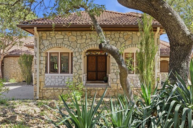 1600 Las Entradas DR, Spicewood, TX 78669