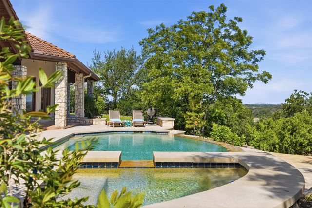1600 Las Entradas DR, Spicewood, TX 78669