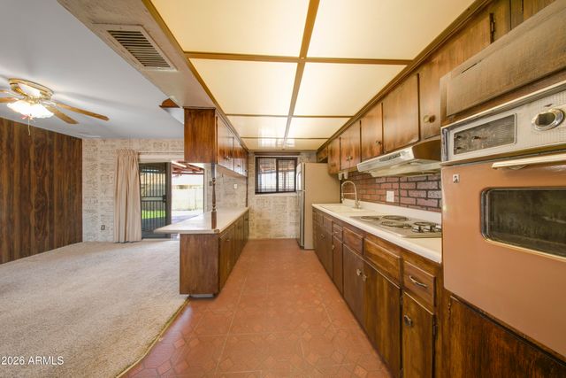 7917 W FLOWER Street, Phoenix, AZ 85033