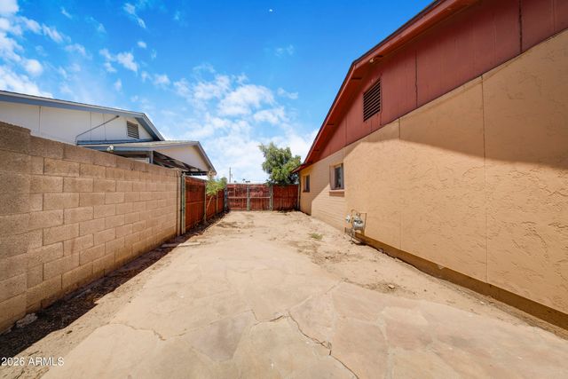 7917 W FLOWER Street, Phoenix, AZ 85033