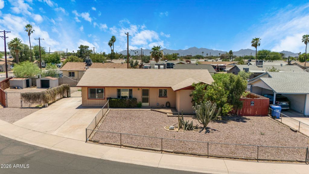 7917 W FLOWER Street, Phoenix, AZ 85033