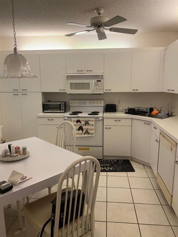 5265 Brisata Circle E, Boynton Beach, FL 33437