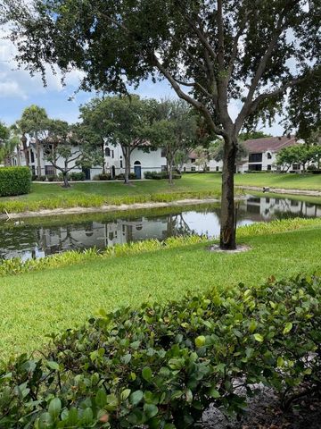 5265 Brisata Circle E, Boynton Beach, FL 33437