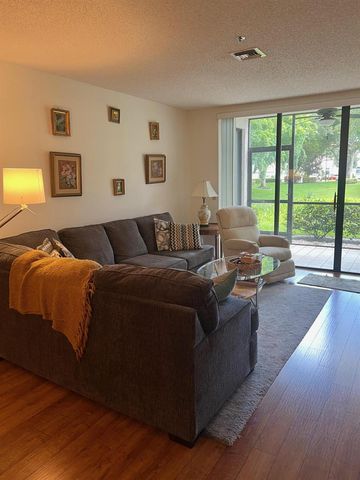 5265 Brisata Circle E, Boynton Beach, FL 33437