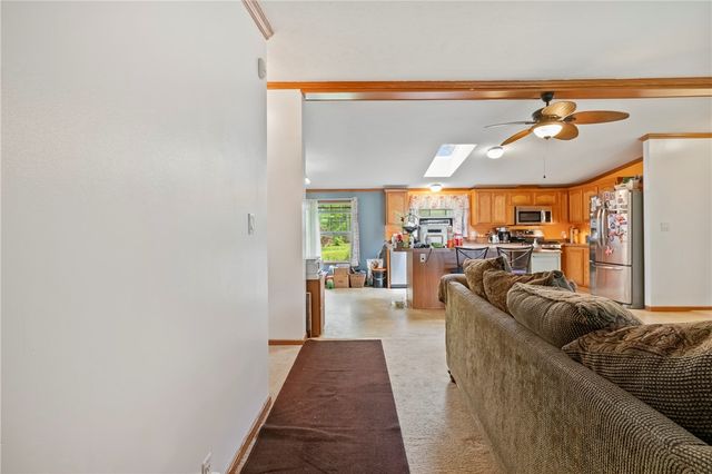 15 Pine Ct, Cranberry Twp, PA 16066