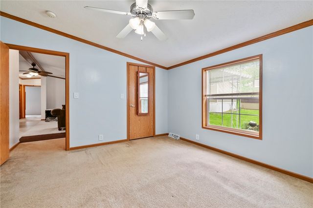 15 Pine Ct, Cranberry Twp, PA 16066