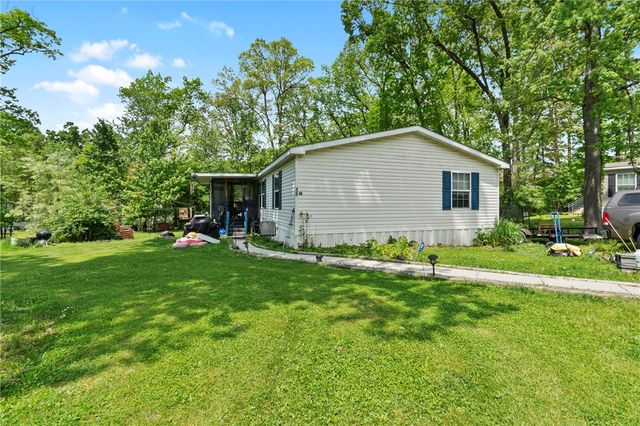 15 Pine Ct, Cranberry Twp, PA 16066
