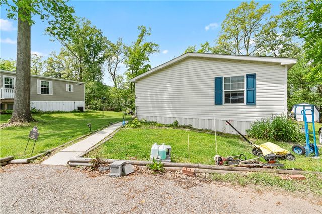 15 Pine Ct, Cranberry Twp, PA 16066