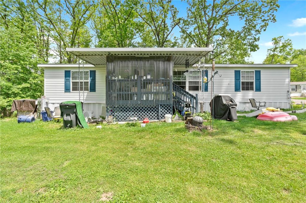 15 Pine Ct, Cranberry Twp, PA 16066