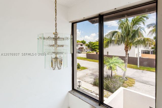 11312 SW 67th Ter, Miami, FL 33173