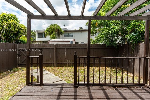 11312 SW 67th Ter, Miami, FL 33173