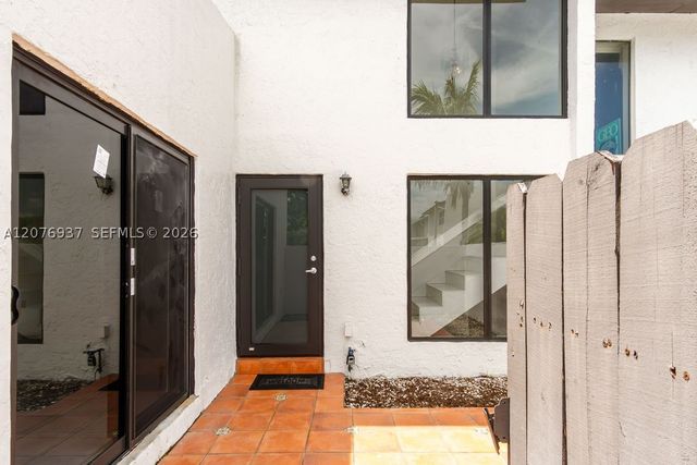 11312 SW 67th Ter, Miami, FL 33173