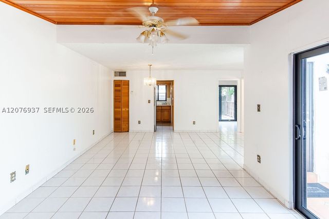 11312 SW 67th Ter, Miami, FL 33173