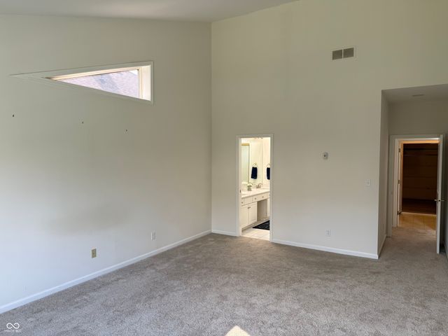 1634 Foxmere Way, Greenwood, IN 46142