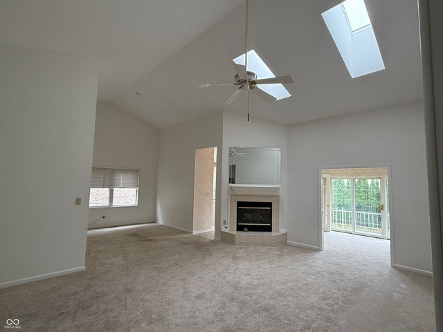 1634 Foxmere Way, Greenwood, IN 46142