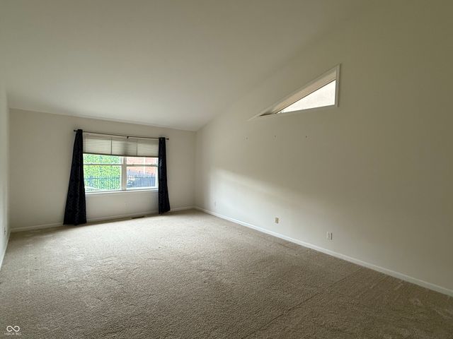 1634 Foxmere Way, Greenwood, IN 46142