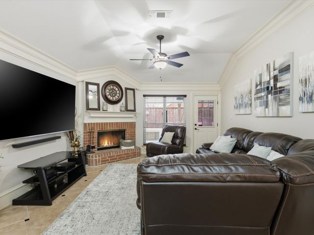 3023 Bosswood Court, Grand Prairie, TX 75052