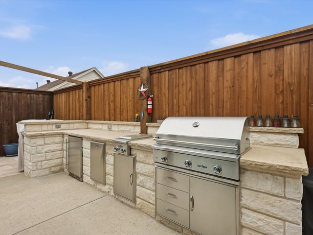3023 Bosswood Court, Grand Prairie, TX 75052