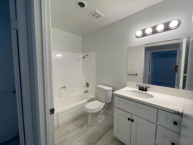 702 R Ave, National City, CA 91950