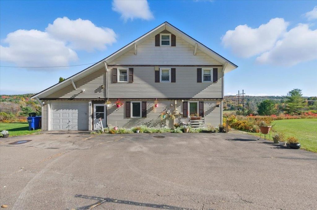 84 Chaloux Lane, Williston, VT 05495