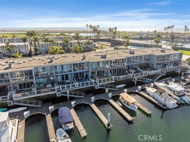 3965 Aladdin Drive, Huntington Beach, CA 92649