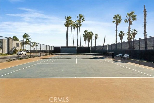 3965 Aladdin Drive, Huntington Beach, CA 92649