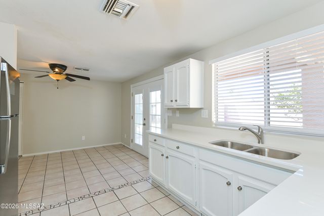 2550 W Vereda Amarillo, Tucson, AZ 85746