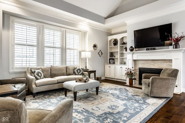 13002 Deerstyne Green Street, Carmel, IN 46032