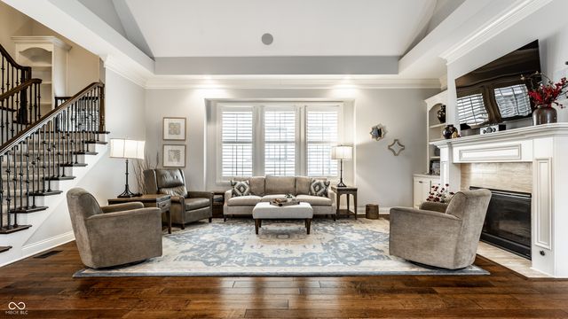 13002 Deerstyne Green Street, Carmel, IN 46032