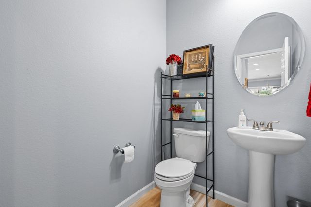 878 Coggins Street, Redding, CA 96003