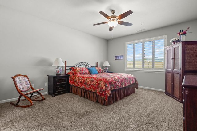 878 Coggins Street, Redding, CA 96003