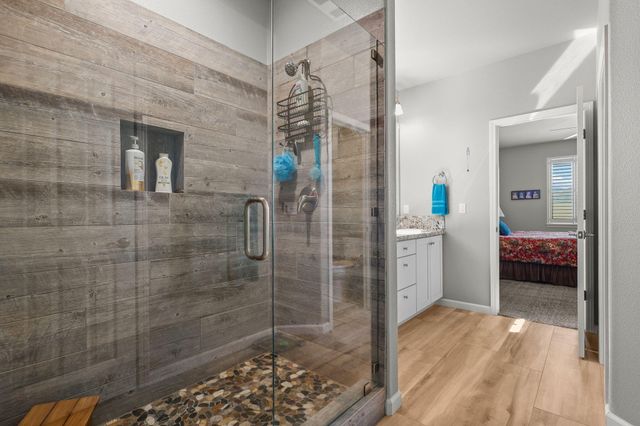 878 Coggins Street, Redding, CA 96003