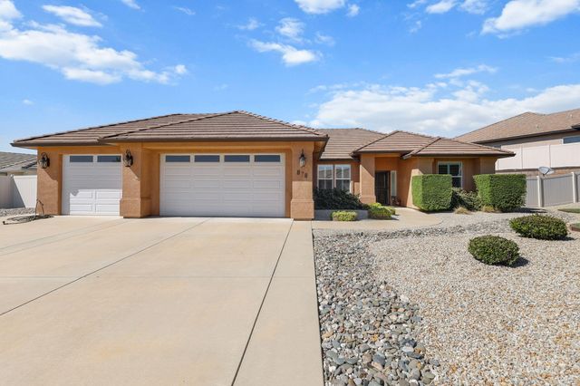 878 Coggins Street, Redding, CA 96003