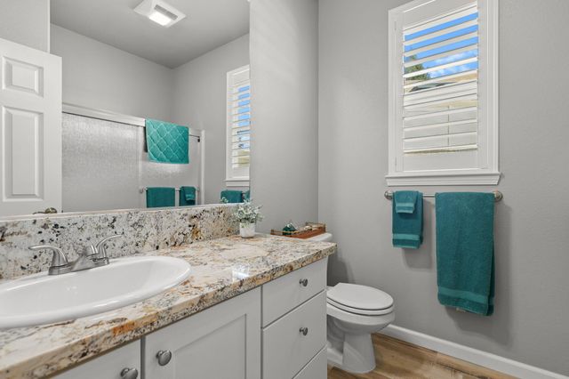 878 Coggins Street, Redding, CA 96003