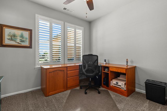 878 Coggins Street, Redding, CA 96003