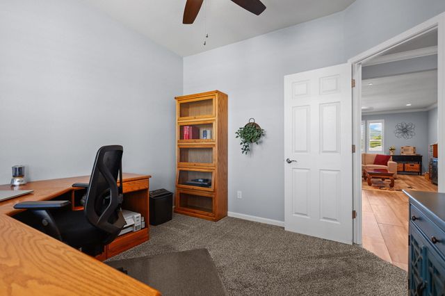 878 Coggins Street, Redding, CA 96003